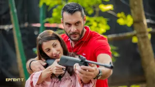 Ергенът Крис се включи на видео от болницата след инцидента в шоуто