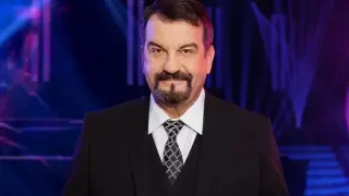 Подсказване на живо? Кънчев спаси участничка и разгневи зрителите