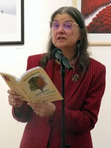 Обвиниха Мария Илиева, че е преписала текста на хит на Тони Димитрова