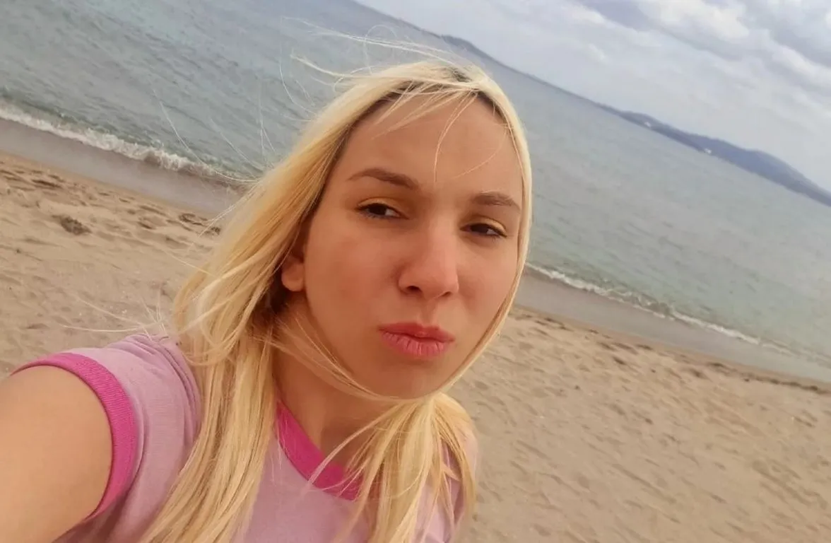 Емили Тротинетката показа новото си гадже от Истанбул: Много съм щастлива Снимка
