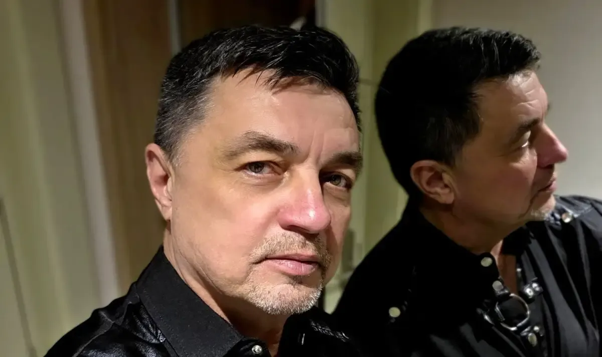 Искрен Пецов не изневерява на нудизма: Плажува гол край Албена