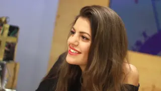 Михаела Филева се награби с гаджето на плажа Снимка