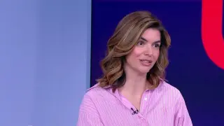 Ива Софиянска се показа без грим, приликата с майка ѝ е поразителна